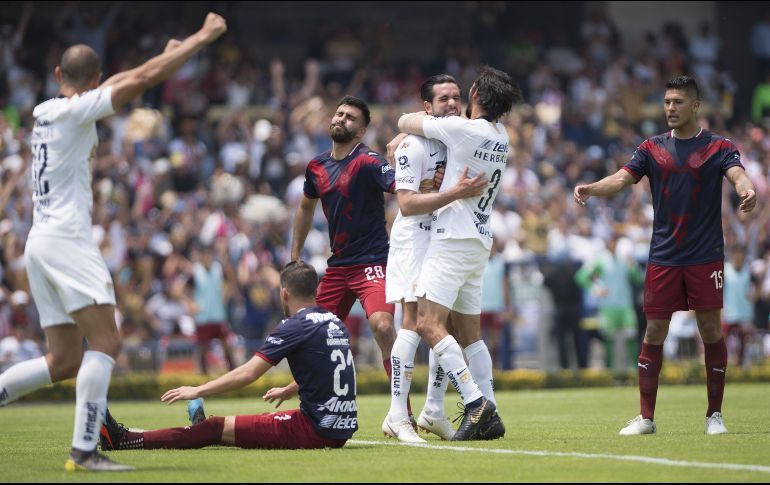 Pumas vence a Chivas en CU y suma 3 puntos