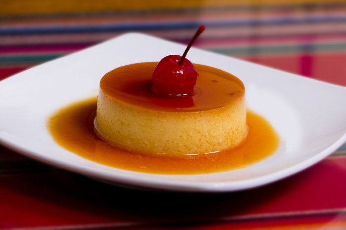 Flan de mango