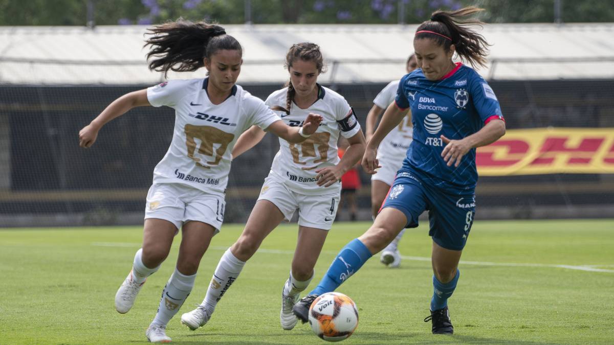 Rayadas toma ventaja ante Pumas