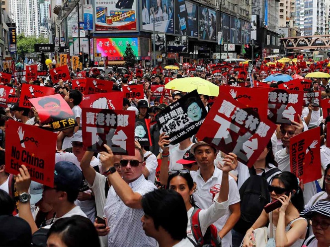 Protestan en Hong Kong contra ley de extradición a China