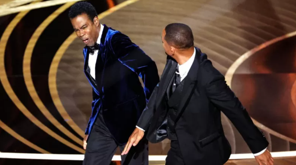 Will Smith golpea a Chris Rock tras pesada broma