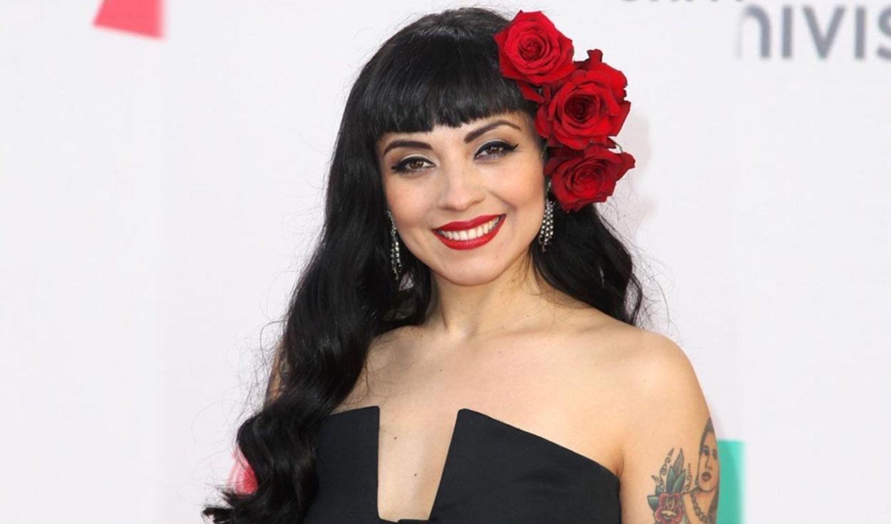 Mon Laferte sorprenderá en los Grammy 2022