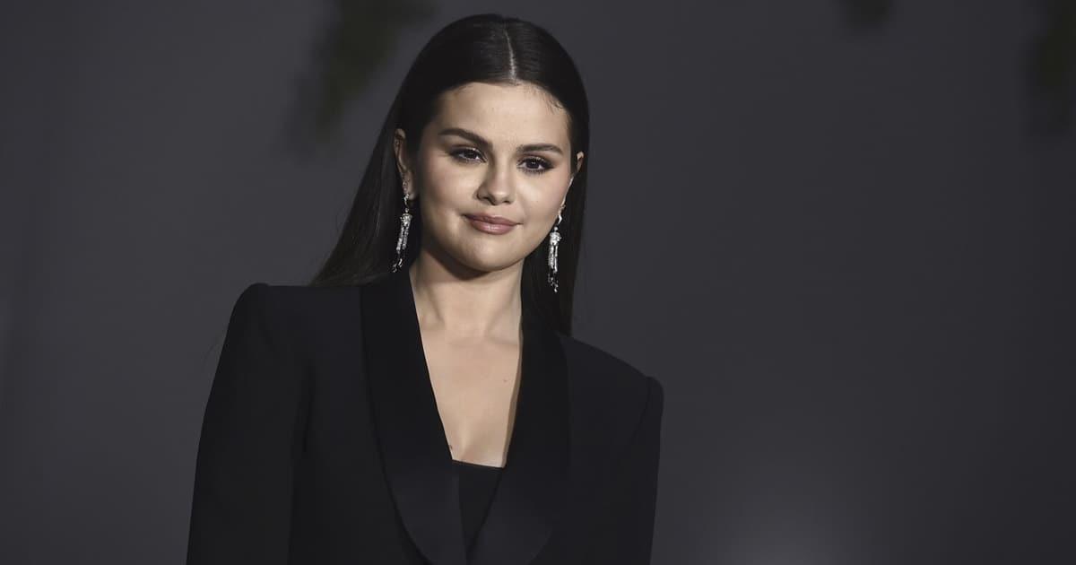 Selena Gomez da positivo a COVID